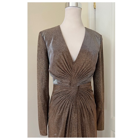 Mac Duggal Plunge Neck Metallic Long Sleeve Gown - Picture 13 of 16